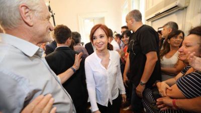 Cristina planea reaparecer en un acto con el sindicalismo peronista