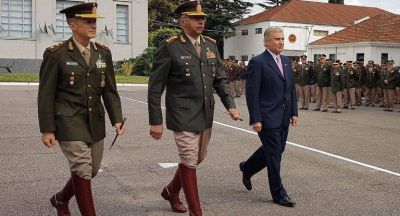 Para el massismo, reestructurar las FFAA sin inversi�n 