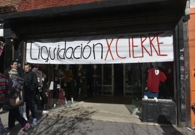 Tradicional comercio cierra sus puertas, luego 35 a�os, en Luro casi Independencia