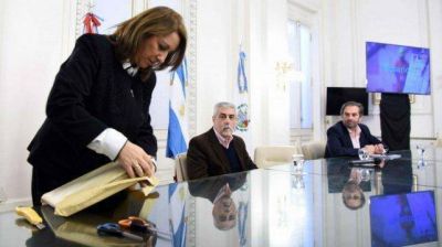 Har�n cloacas para 5 mil familias en Fisherton