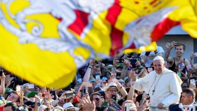 El Papa a los monaguillos: �El camino para la santidad no es para perezosos�