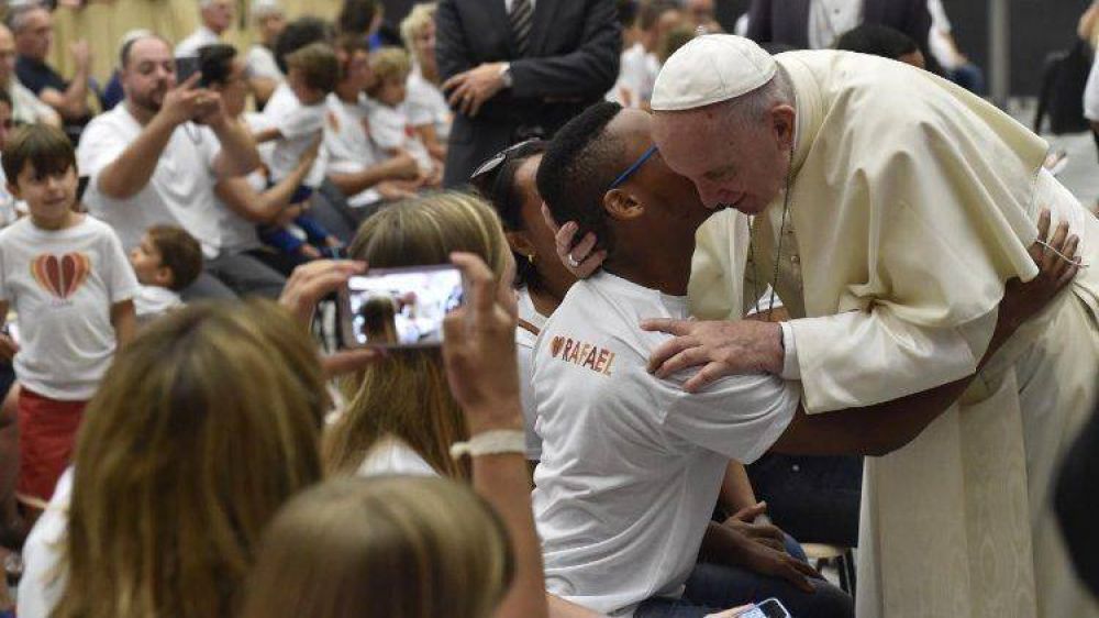 El Papa: Reconozcamos y erradiquemos los �dolos que nos tienen esclavizados