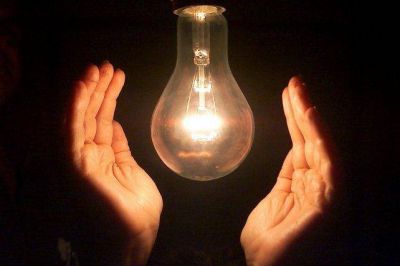 La luz aumentar� entre 23% y 26% y la tarifa del agua subi� 12%