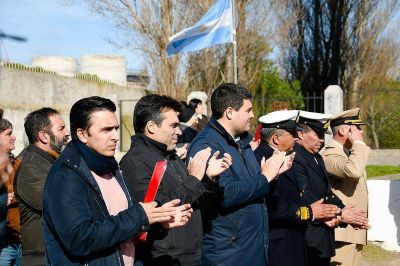 En el aniversario de Quequ�n, L�pez se comprometi� a recuperar la Estaci�n de Tren 