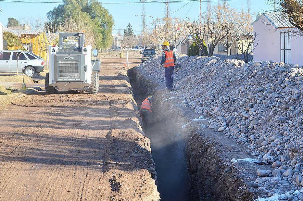 La Municipalidad avanza con las obras de cloacas y agua potable en San Rafael