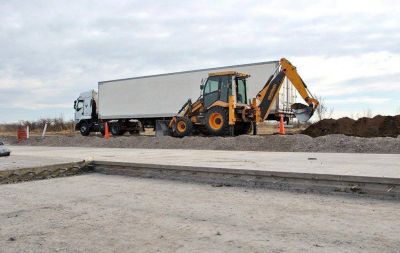 Avanza la renovaci�n de 4 kil�metros del desv�o de carga pesada en calle Los Filtros