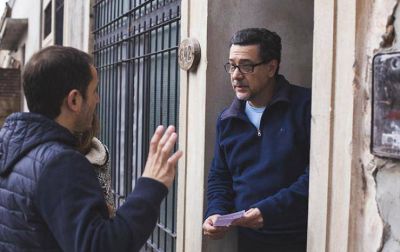 Abella encabez� un timbreo en el centro para hablar de las obras en marcha