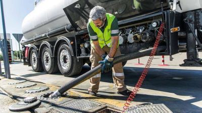 Se sinceran los precios del canal mayorista y se reducen los cupos a las estaciones de bandera
