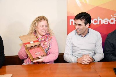 L�pez celebr� la vuelta de las Olimpiadas de Matem�ticas �and� a Necochea 
