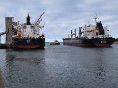 Puerto Quequ�n opera a tope