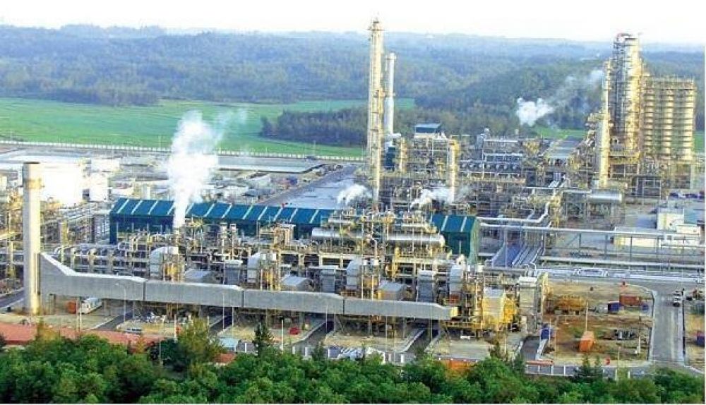 Saldr repotenciada la mayor refinera de petrleo de Vietnam luego de reparaciones