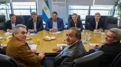 El Gobierno acord� con la CGT reactivar el di�logo