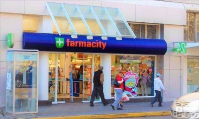 Con Quintana fuera de la zona de riesgo, lanza Farmacity una feroz campa�a por la Provincia