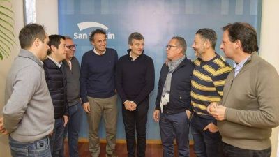 Intendentes justicialistas se unen y apoyan a M�ximo K