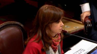 Cristina Kirchner se presentar� ma�ana en Comodoro Py y pidi� a la militancia que no la acompa�e