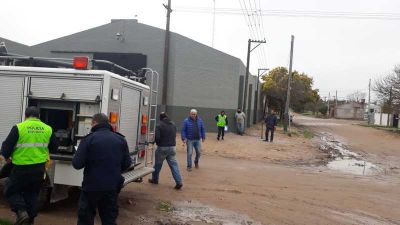 R�pida intervenci�n conjunta en Barrio Norte ante la detecci�n de una sustancia peligrosa en las cloacas 