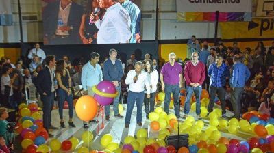 Cambiemos busca l�deres del petr�leo para las comunas