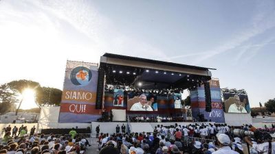 El Papa: la Iglesia sin testimonio es solamente humo
