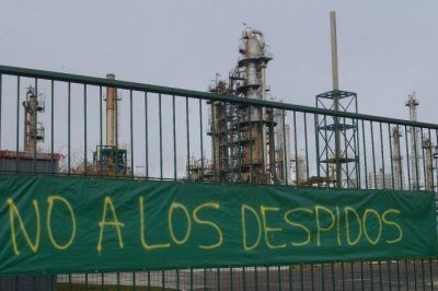 Tras el conflicto, los más de 100 despedidos de la refinería de Bahía Blanca fueron reincorporados