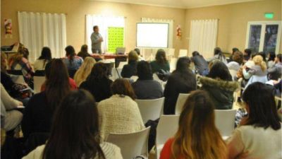 Jornada sobre Sustentabilidad Ambiental y Gesti�n Integral de Residuos orientada a docentes