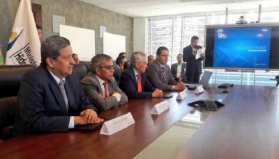 Petroamazonas acuerda m�s de 727 millones de d�lares con inversionistas privados