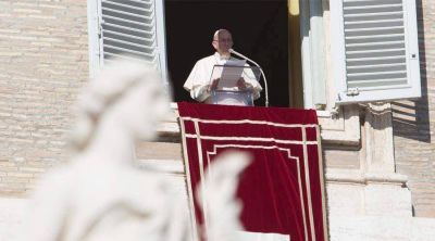 �Por qu� es importante la Asunci�n de Mar�a? El Papa Francisco lo explica en el �ngelus