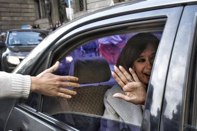 El peronismo y el FPV impiden que la Justicia allane los domicilios de Cristina