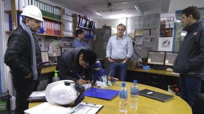 Instituto de Energ�a inspeccion� las centrales t�rmicas de YPF y Sinopec