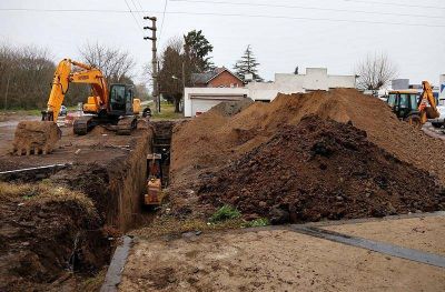 El municipio platense avanza con obras hidr�ulicas para mejorar el sistema de desag�es