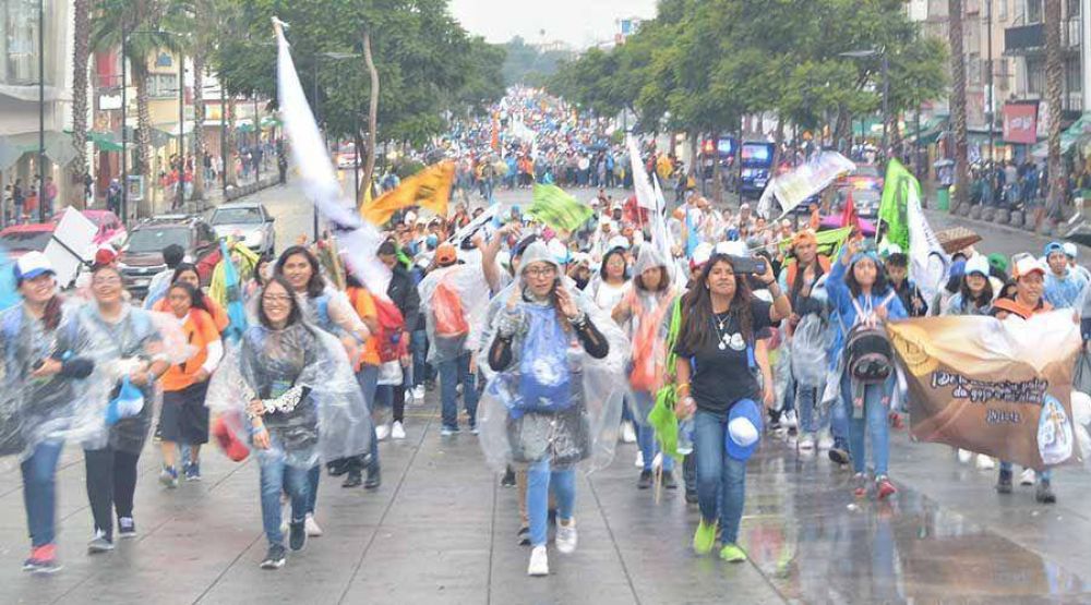 Miles participaron en la primera Jornada Nacional de la Juventud de Mxico 