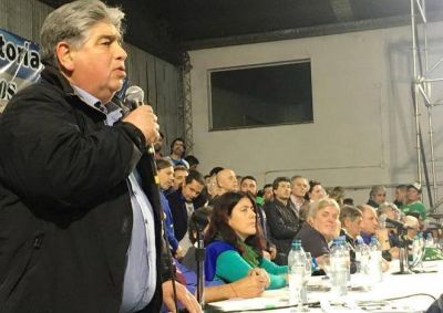 Jos� Rigane en el lanzamieno de la Multisectorial 21F encabezada por Hugo Moyano