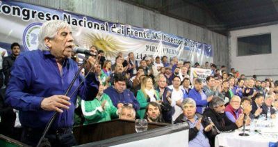 Moyano se distancia de la CGT y lanz� un plan de lucha desde la Multisectorial 21F