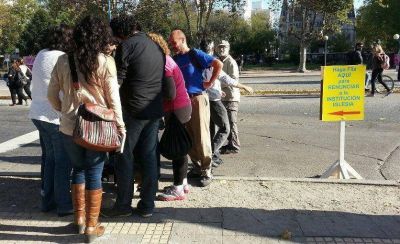 M�s de 300 marplatenses renunciaron a la Iglesia Cat�lica por 