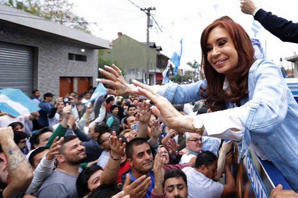 A contramano del escndalo por los cuadernos, Cristina Kirchner avanza con el armado de un frente para 2019