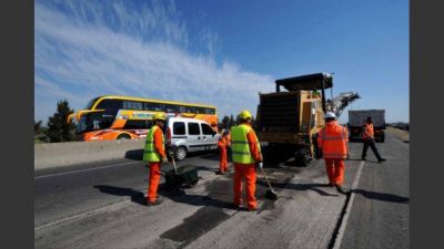 Gobierno apura pagos a contratistas para evitar que se frene la obra p�blica