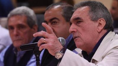 Con preocupaci�n por el empleo, la c�pula de la CGT recibe hoy a la misi�n del FMI