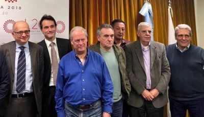 El FMI recibi� los planteos de los trabajadores de Estaciones de Servicio