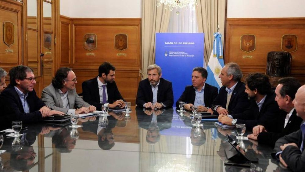 Comienza la pulseada del Gobierno con las provincias del PJ por el presupuesto