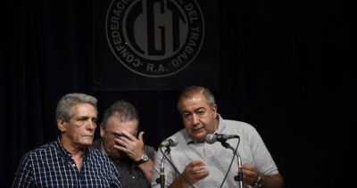 Dudas, traiciones e intrigas envuelven el futuro de la CGT