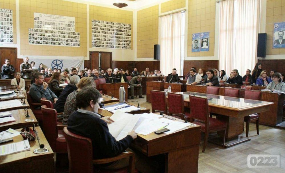 Por unanimidad, el HCD rechaz la llegada de Georgiadis al Inidep y apoy a los trabajadores