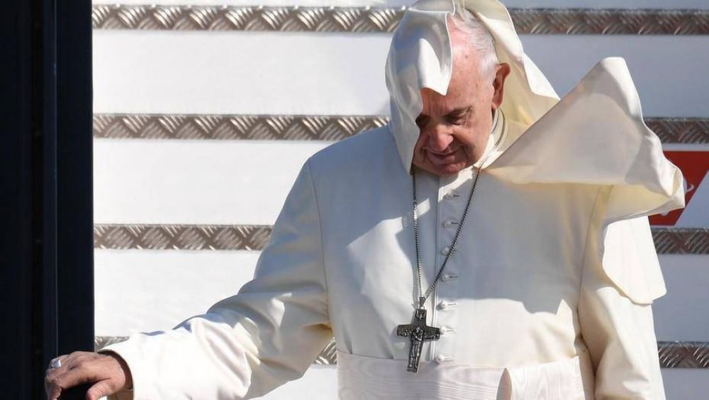 El Papa en Irlanda: en plena tormenta por los abusos sexuales de los curas, Francisco reconoci� el 