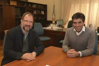 L�pez recibi� a funcionario de la Provincia y dialogaron sobre gesti�n 
