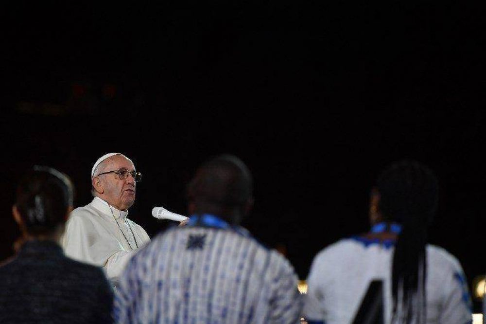 Irlanda: tras las cr�ticas, el Papa se reuni� con ocho v�ctimas de abuso