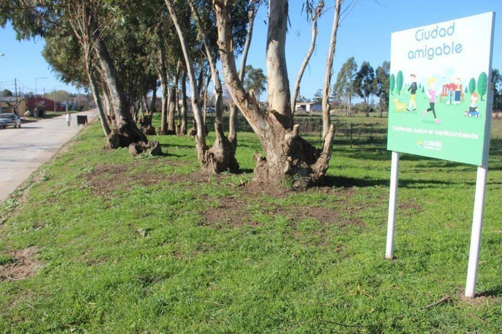 Recuperan espacios barriales de Lober�a donde antes hab�a microbasurales