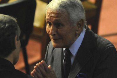 Vidal rechaz� un pedido de Etchecolatz para reincorporarse a la polic�a bonaerense