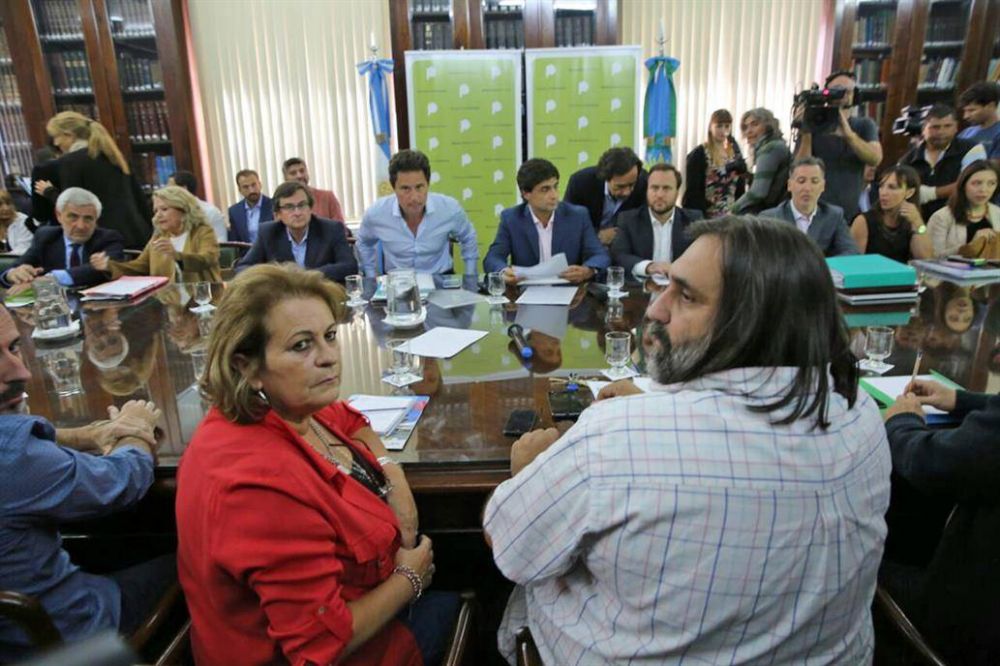Conflicto docente: el gobierno de Vidal ratificó que descontará los días de paro