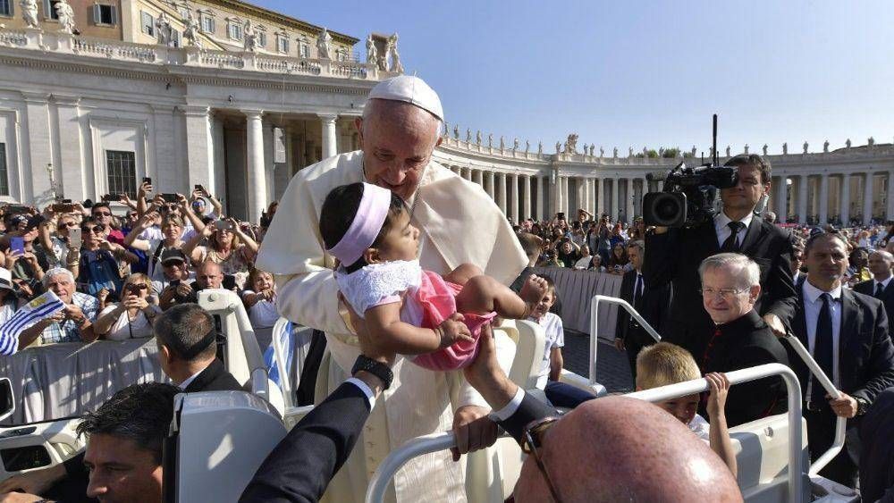 Catequesis del Papa: Familias, alegra para el mundo, irradien el amor de Cristo