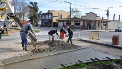 Avanza la reparaci�n de pavimento en dos puntos clave: 67 y 40 y 38 y 63