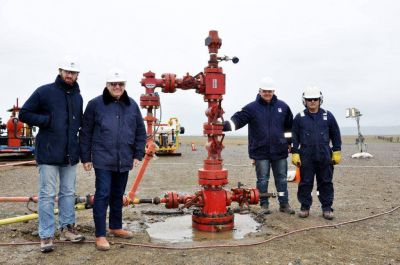 Un pozo de evaluaci�n en Tierra del Fuego comienza a producir petr�leo