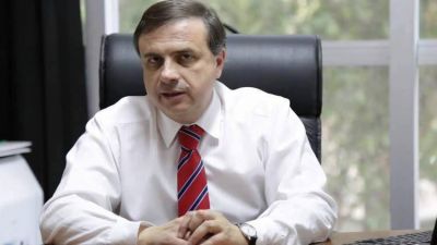 Diputado propone un �acuerdo global� entre el Gobierno Nacional, las petroleras y las Estaciones de Servicio